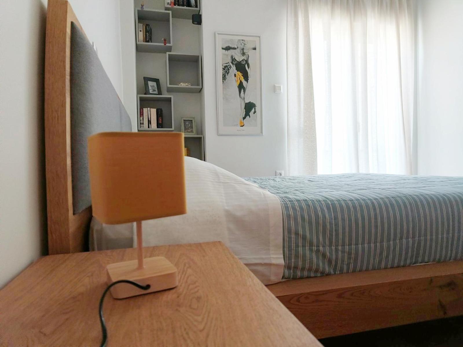 Stylish Artistic Flat With View, Three Min To Metro Apartment Athena Bagian luar foto